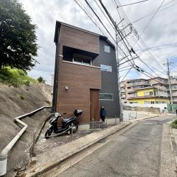 緑区鴨居町　戸建