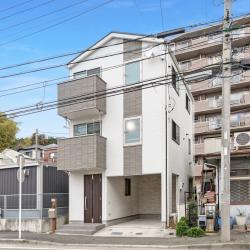 神奈川区菅田町　中古戸建