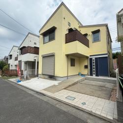 藤沢市稲荷一丁目　一戸建