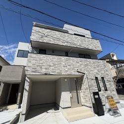 鎌倉市腰越4丁目　新築戸建　2号棟/全3棟