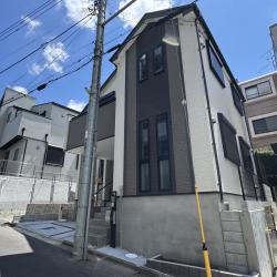 多摩市永山6丁目　新築戸建