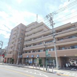 ビューネ梅島駅前