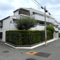 ファミール豊中千里園