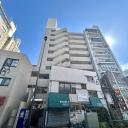 ラミアール鶯谷駅前