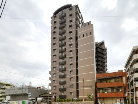 町田パインマンション駅前通り