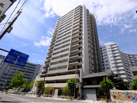 プレミスト靭本町