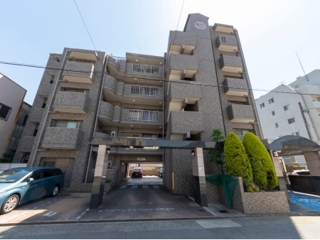 モアグレース川名
