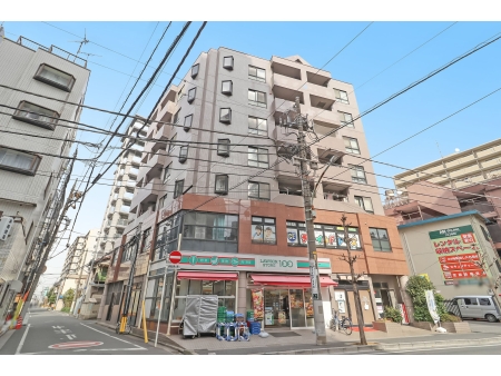 イーストコート