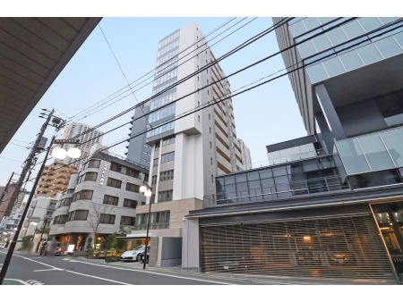 ピアース新宿三丁目