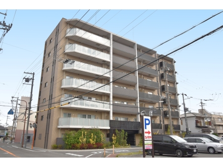 プレサンスロジェ茨木中津町