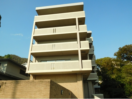ネバーランド箕面潤水館(西棟)