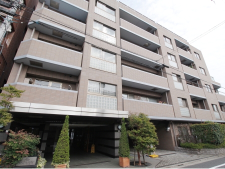 グランベルク馬事公苑