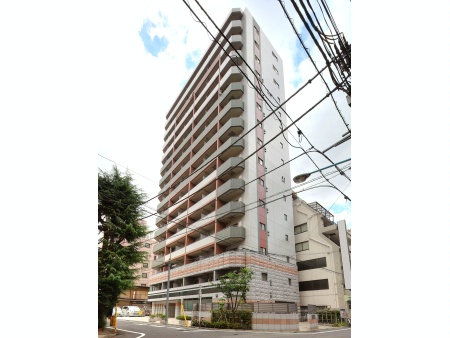ガーラ・ステーション新宿御苑前