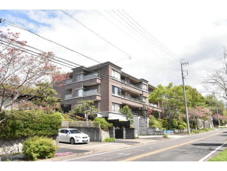 グランドメゾン東明町