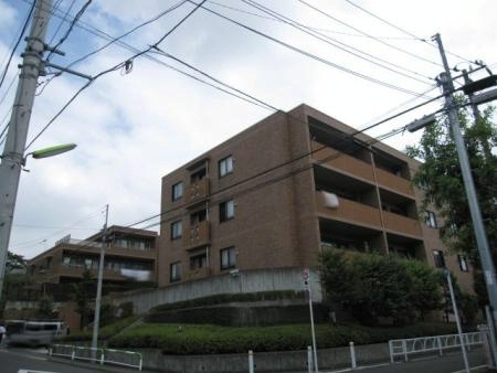 ファミールグラン上用賀八条通り