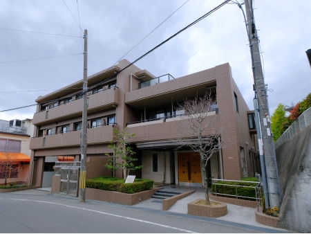 ローレルコート高槻天神町
