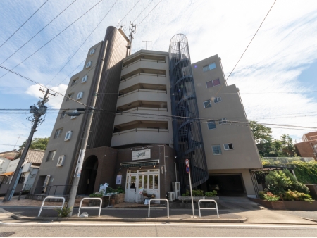 シャルム八事