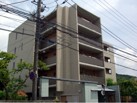 フォルスコート鎌倉台町
