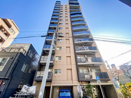 クレイシア・ヴァースクレイシア アイズ 上野