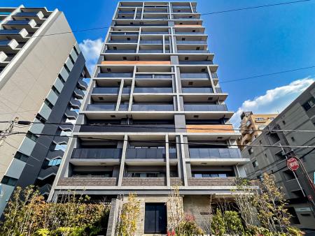 レ・ジェイド金山