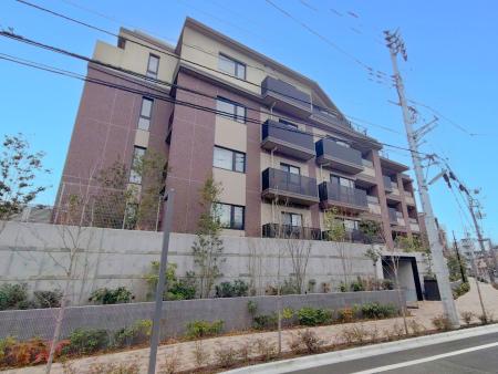 アトラスシティ千歳烏山グランスイート 風ノ棟