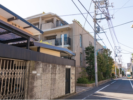 プラウド市ヶ谷南町