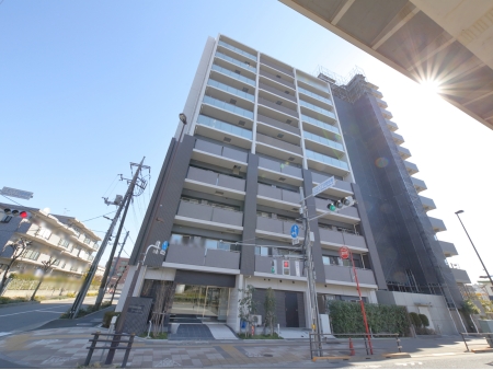 ボンド西新井大師西ステーションゲート