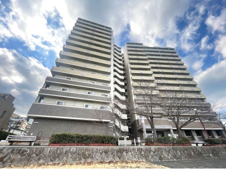 ファミール大津石山リバーサイド