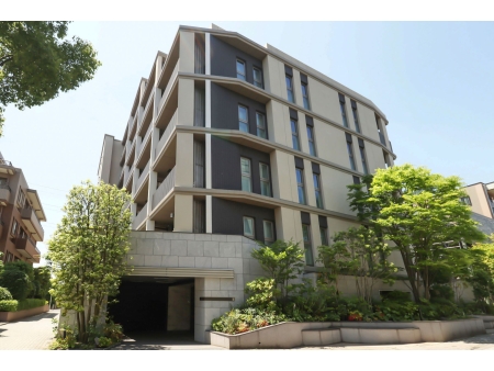 ライオンズ横濱仲町台ヴィアーレ