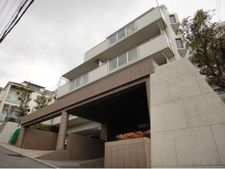 ステイツ神戸青谷城の下通
