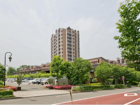 多摩ニュータウンファミール見附橋花咲く丘ガーデン