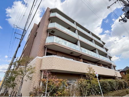 プレサンスロジェ西宮北口門前町テラス