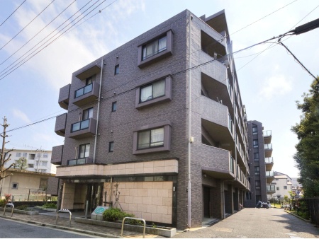 レーベンハイム西新井参番館