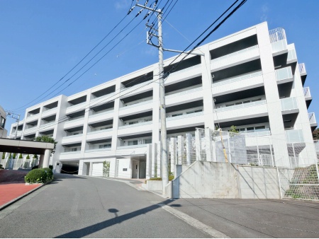 プレミスト上大岡