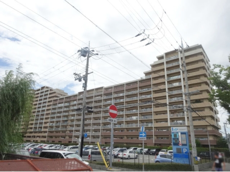 ロイヤルアーク甲子園フローレス
