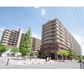 ファミールガーデン二条駅前