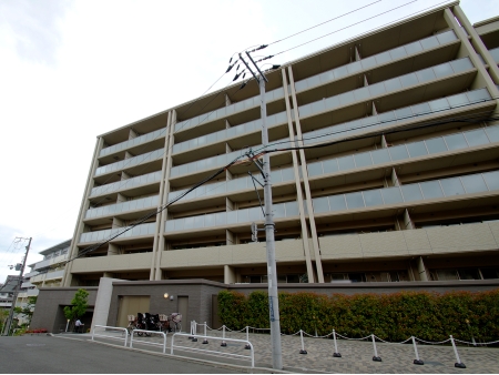 ウェリス千里山ヒルズ