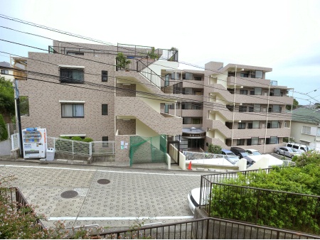 アールケープラザ港南丘の街