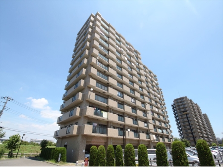 ローヤルシティ鴨居・七番館