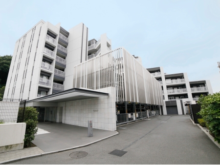 リストレジデンス横濱洋光台