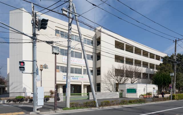 蒔田中学校