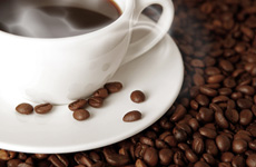 「コーヒー」は眠りを誘う？